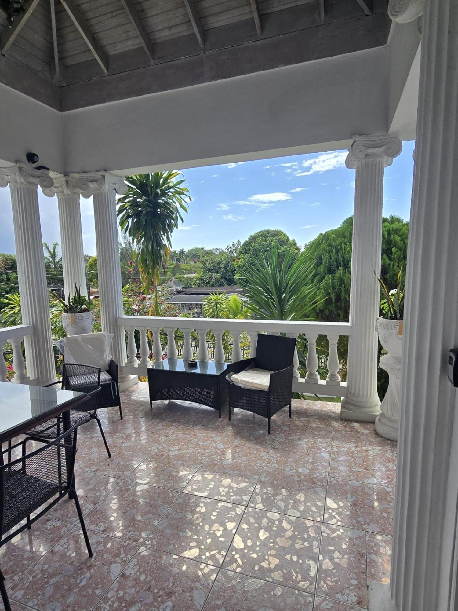 Paradise Palms Jamaica Vacation Rental Montego Bay Exterior foto